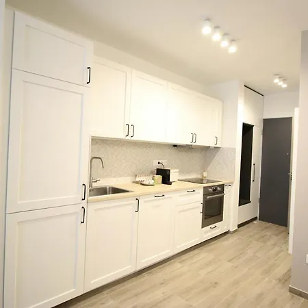Erkel Estate At Kalvin Ter, 4 People, 2 Bathroom, Free Parking * Budapest