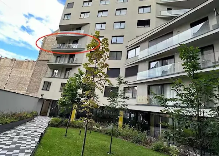 Erkel Estate At Kalvin Ter, 4 People, 2 Bathroom, Free Parking Lejlighed