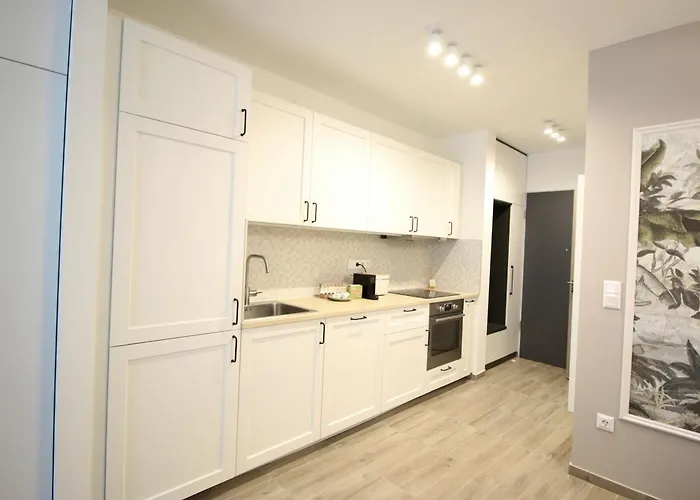 Erkel Estate At Kalvin Ter, 4 People, 2 Bathroom, Free Parking * Budapest