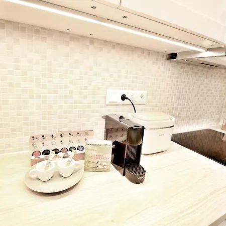 Erkel Estate At Kalvin Ter, 4 People, 2 Bathroom, Free Parking Budapest